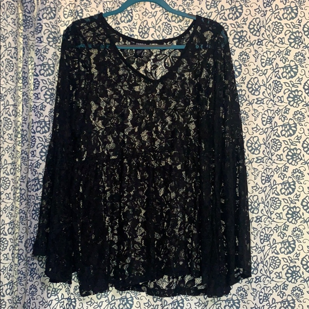 Torrid Size 1 Black Lace Top with Bell Sleeves
